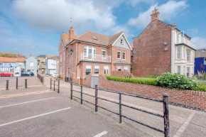 Lyndhurst, Aldeburgh